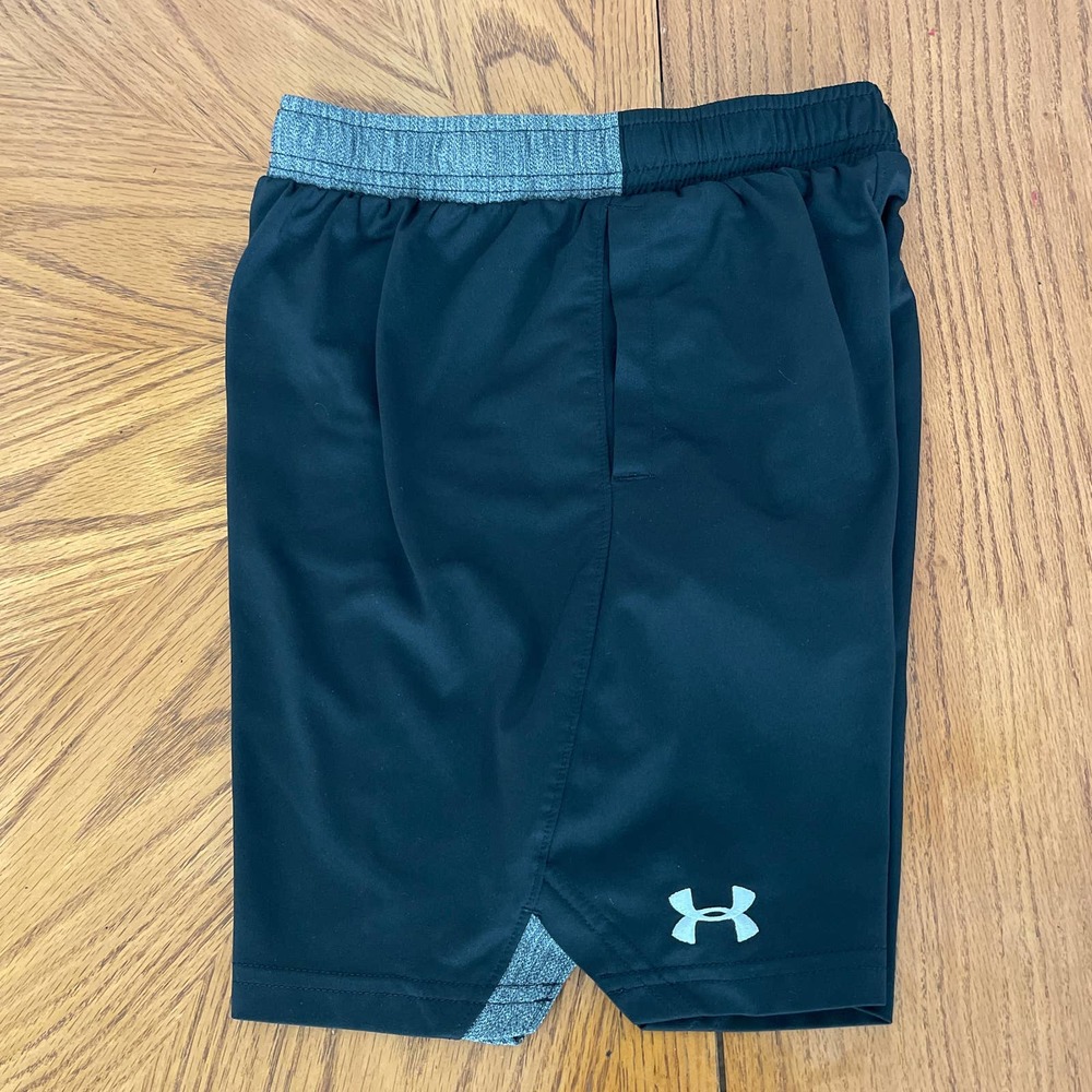 Under Armour Athletic Shorts Black Youth Sz M slightly used